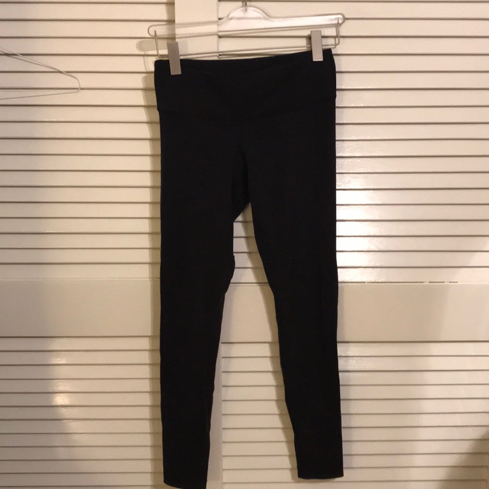 Black Lululemon Wunder Under Tight